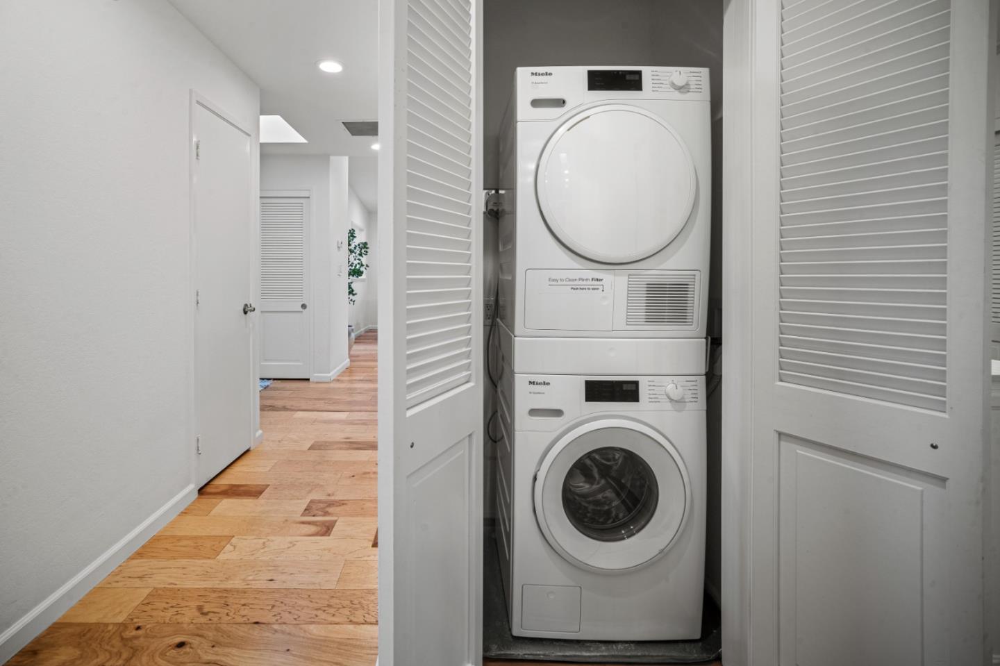 Detail Gallery Image 26 of 51 For 238 Del Mesa Carmel, Carmel,  CA 93923 - 2 Beds | 2 Baths