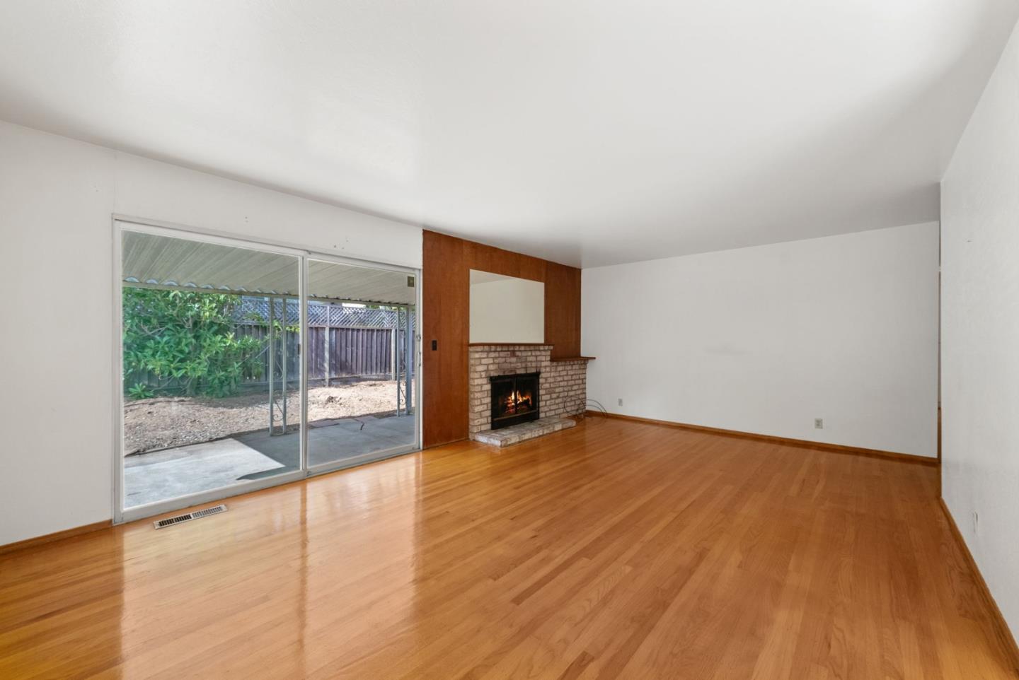 Detail Gallery Image 16 of 43 For 1579 Heron Ave, Sunnyvale,  CA 94087 - 3 Beds | 2 Baths