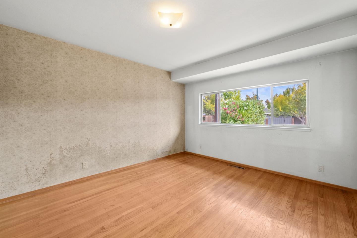 Detail Gallery Image 24 of 43 For 1579 Heron Ave, Sunnyvale,  CA 94087 - 3 Beds | 2 Baths