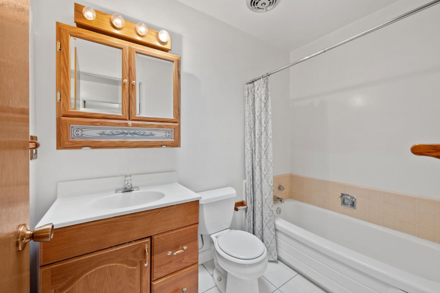 Detail Gallery Image 28 of 43 For 1579 Heron Ave, Sunnyvale,  CA 94087 - 3 Beds | 2 Baths