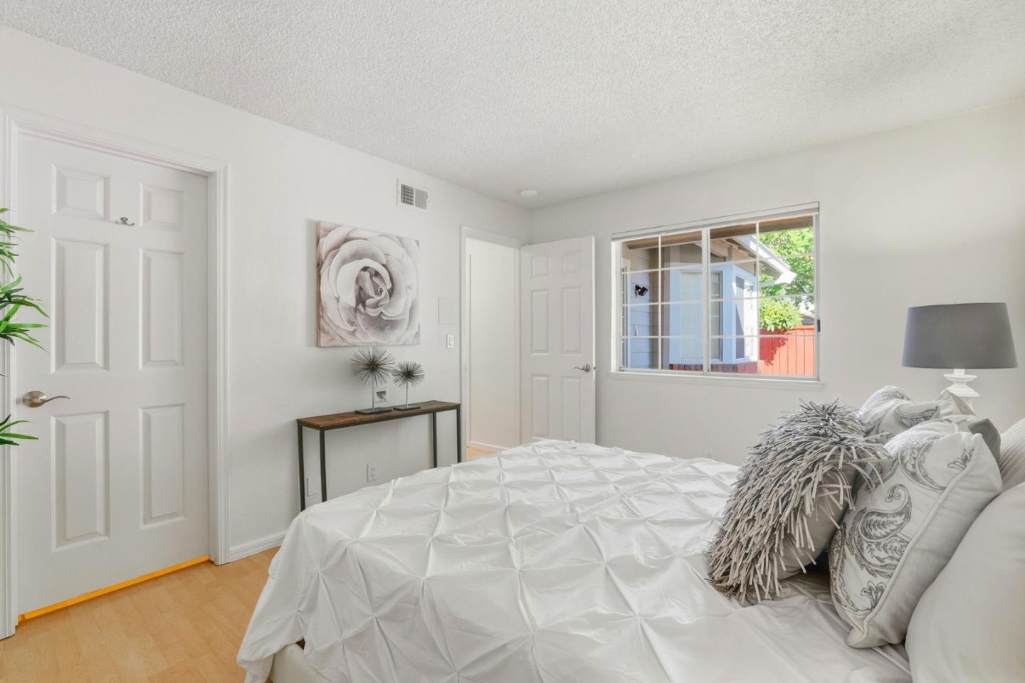 Detail Gallery Image 22 of 36 For 2327 Farmcrest St, Milpitas,  CA 95035 - 2 Beds | 2 Baths