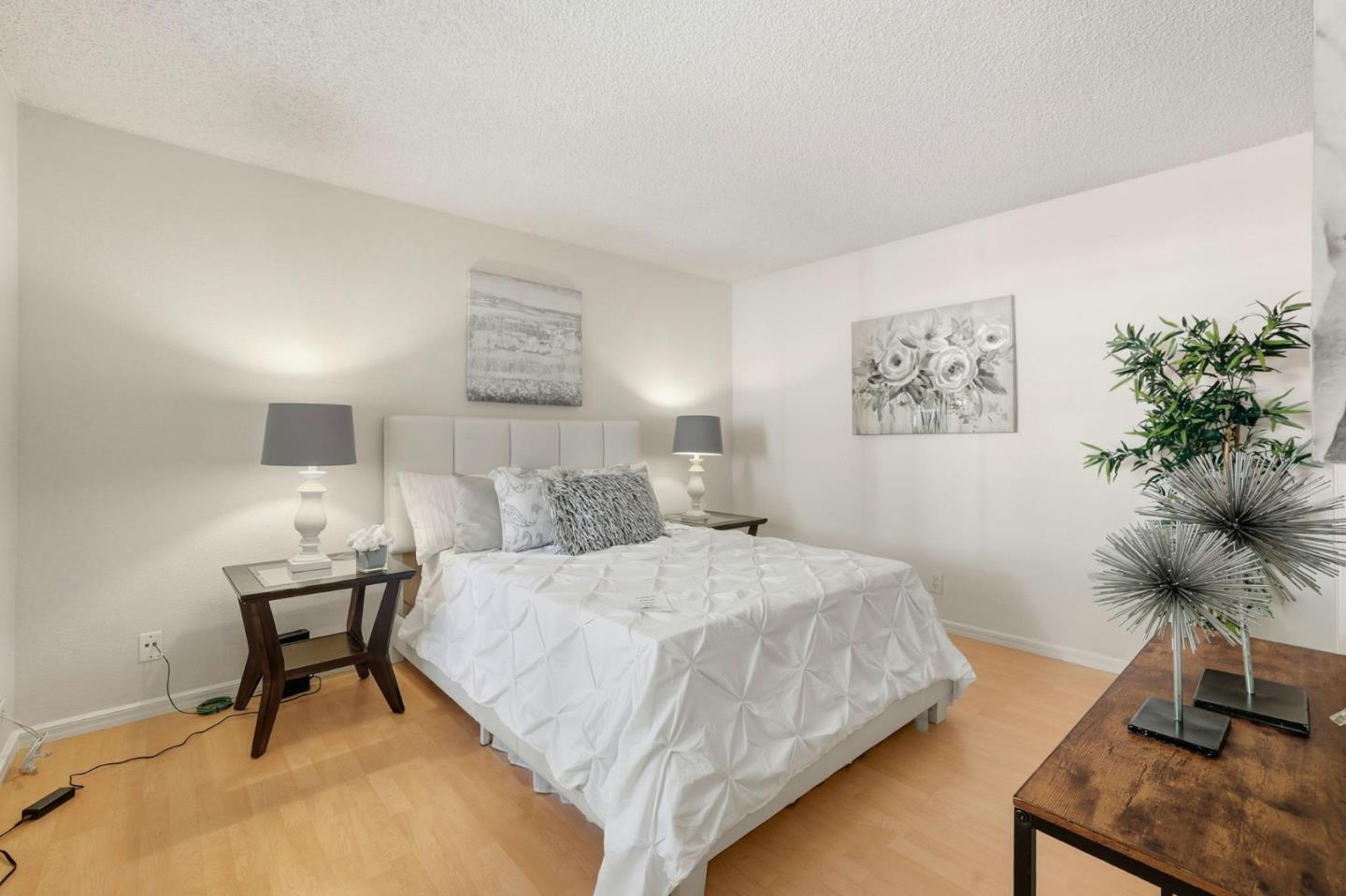 Detail Gallery Image 23 of 36 For 2327 Farmcrest St, Milpitas,  CA 95035 - 2 Beds | 2 Baths