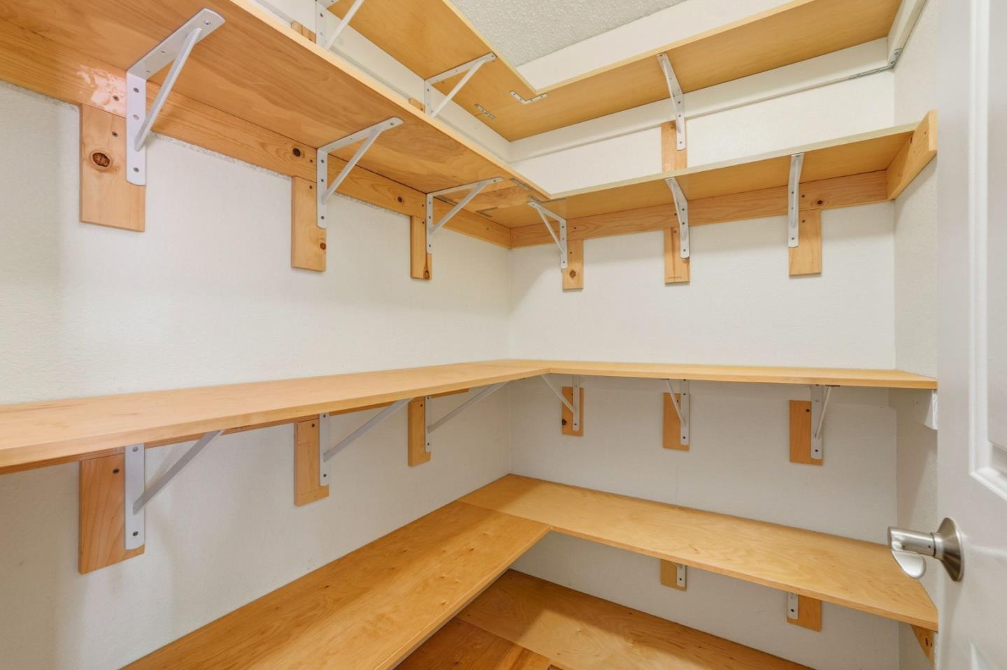 Detail Gallery Image 25 of 36 For 2327 Farmcrest St, Milpitas,  CA 95035 - 2 Beds | 2 Baths