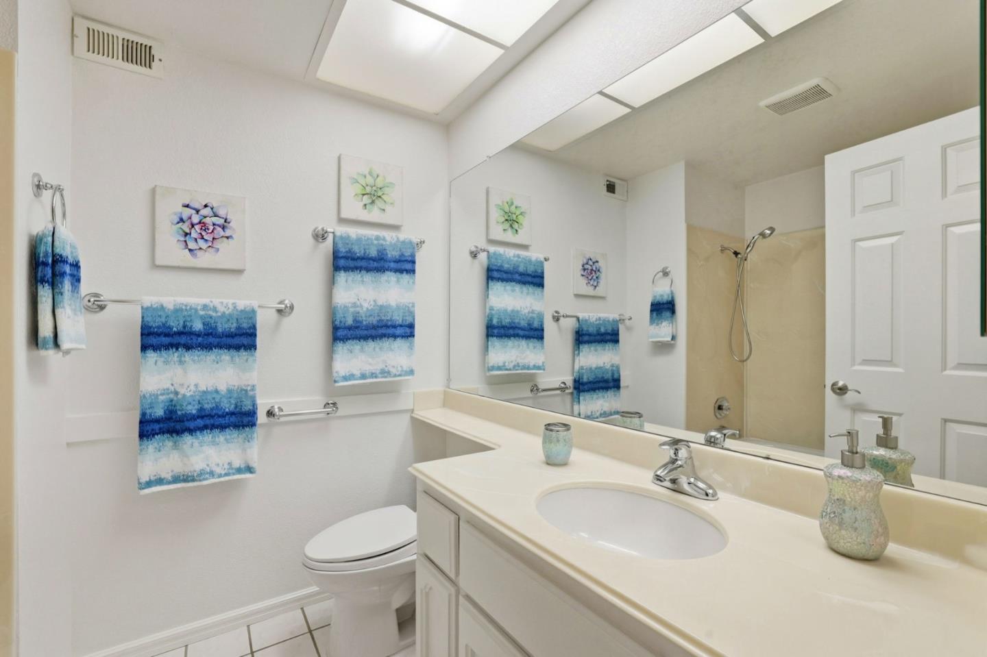 Detail Gallery Image 28 of 36 For 2327 Farmcrest St, Milpitas,  CA 95035 - 2 Beds | 2 Baths