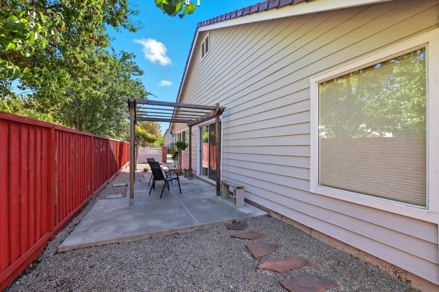 Detail Gallery Image 32 of 36 For 2327 Farmcrest St, Milpitas,  CA 95035 - 2 Beds | 2 Baths