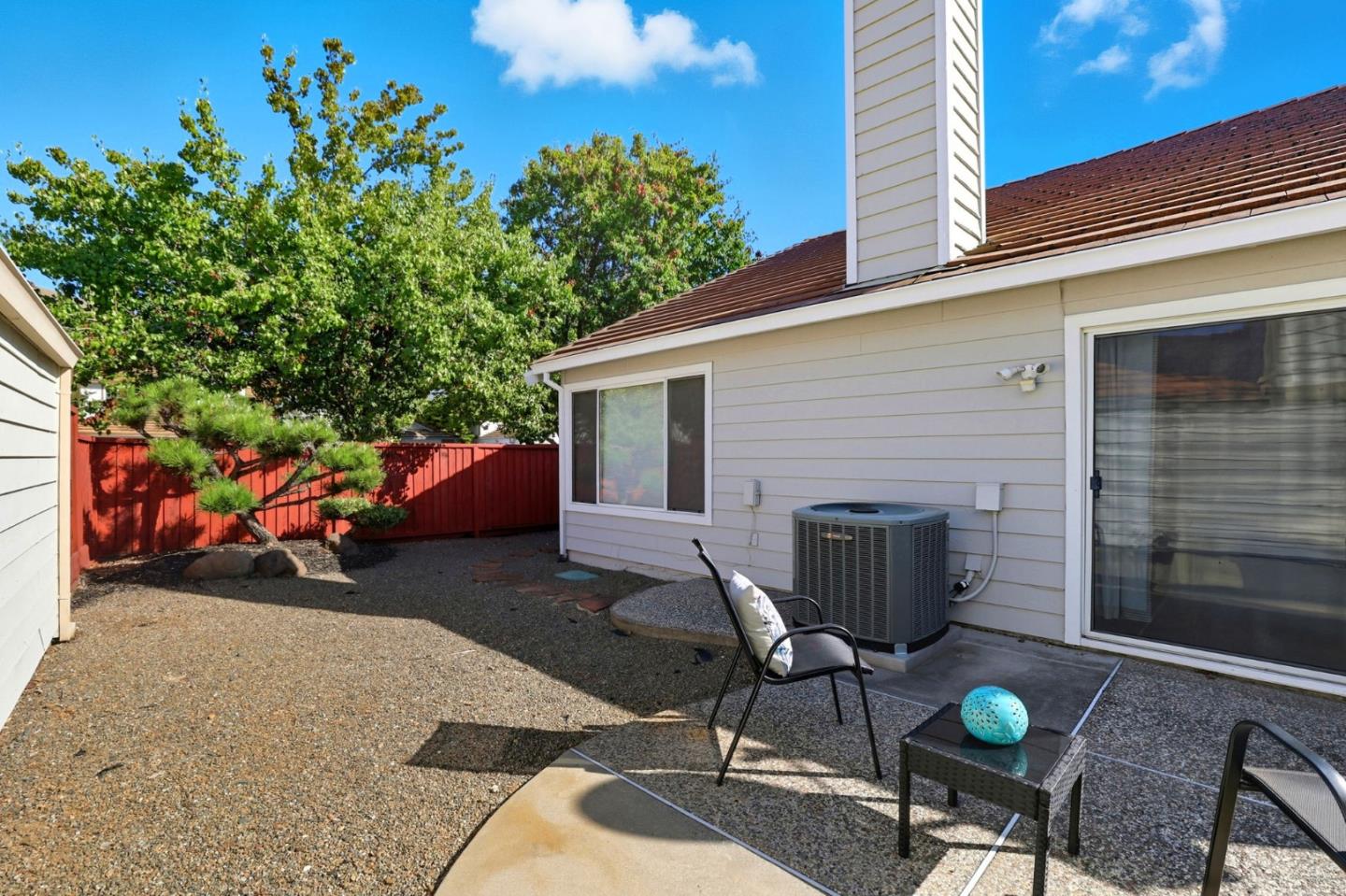 Detail Gallery Image 34 of 36 For 2327 Farmcrest St, Milpitas,  CA 95035 - 2 Beds | 2 Baths