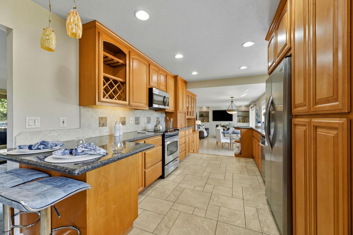 Detail Gallery Image 14 of 39 For 3344 Quesada Dr, San Jose,  CA 95148 - 4 Beds | 2/1 Baths