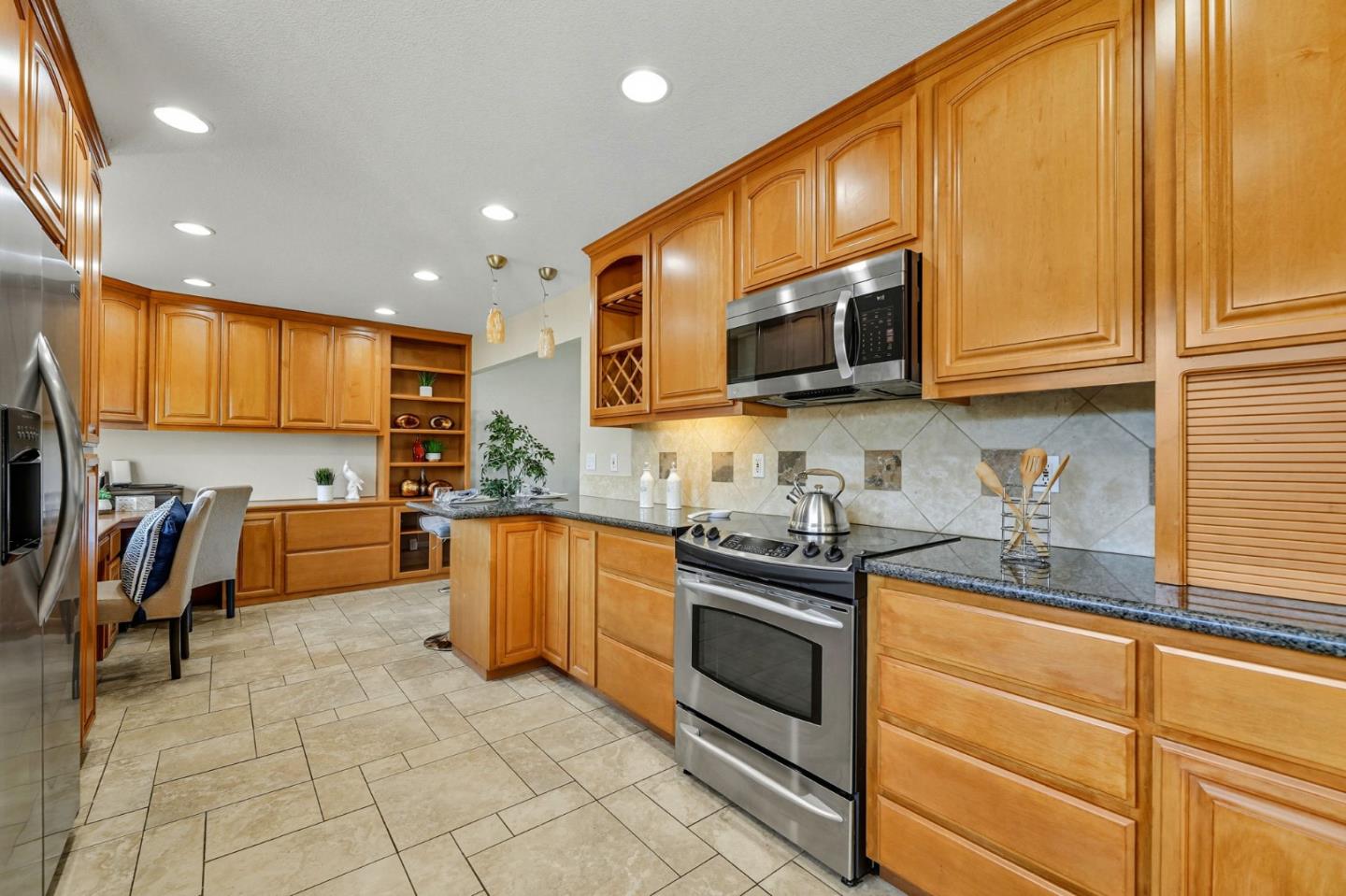 Detail Gallery Image 16 of 39 For 3344 Quesada Dr, San Jose,  CA 95148 - 4 Beds | 2/1 Baths
