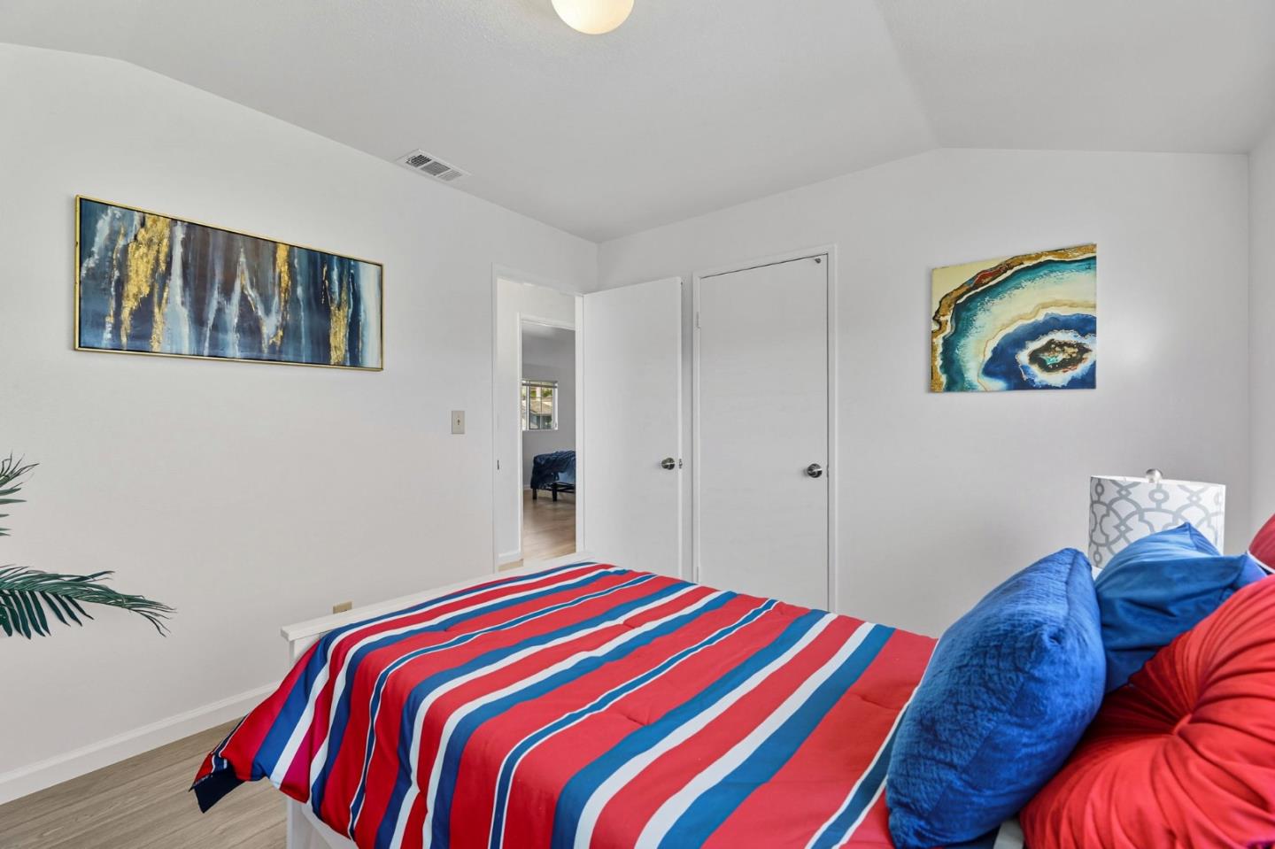 Detail Gallery Image 22 of 39 For 3344 Quesada Dr, San Jose,  CA 95148 - 4 Beds | 2/1 Baths