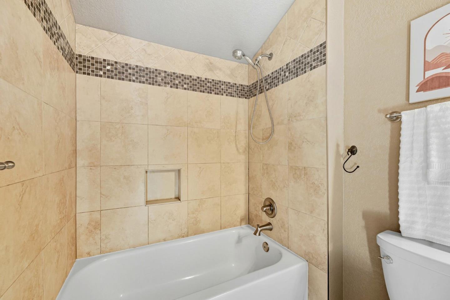 Detail Gallery Image 30 of 39 For 3344 Quesada Dr, San Jose,  CA 95148 - 4 Beds | 2/1 Baths