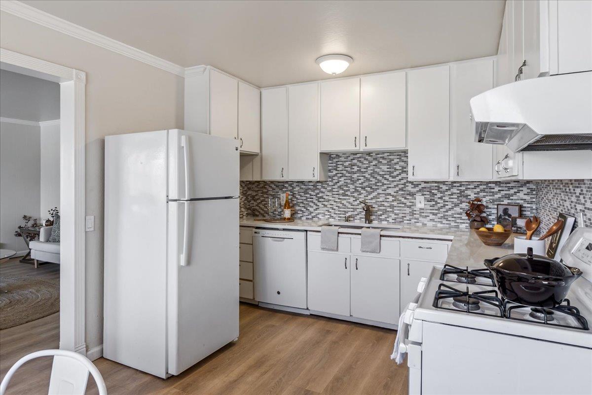 Detail Gallery Image 15 of 38 For 1752 Mendocino St, Seaside,  CA 93955 - 3 Beds | 2 Baths