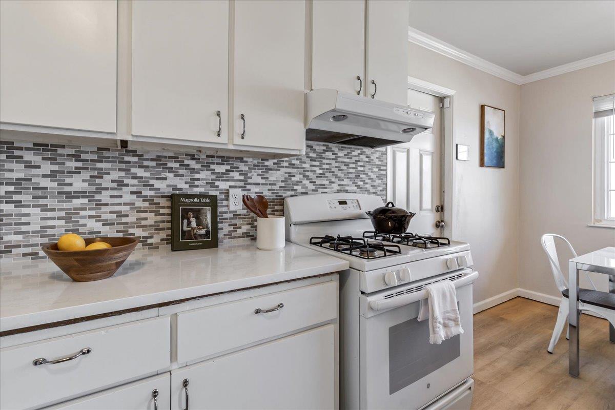 Detail Gallery Image 17 of 38 For 1752 Mendocino St, Seaside,  CA 93955 - 3 Beds | 2 Baths