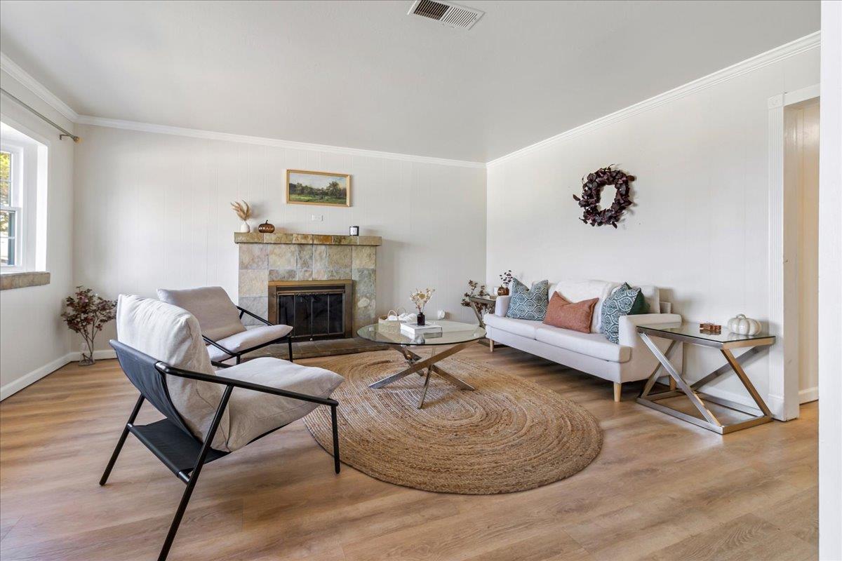 Detail Gallery Image 8 of 38 For 1752 Mendocino St, Seaside,  CA 93955 - 3 Beds | 2 Baths