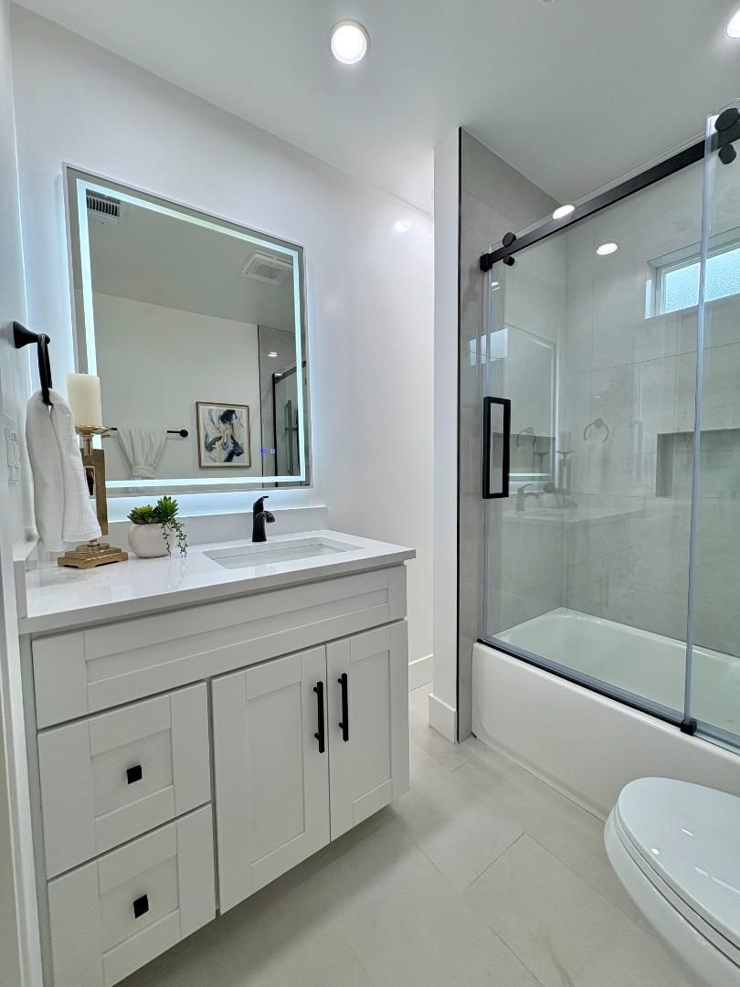 Detail Gallery Image 16 of 30 For 214 S 22nd St, San Jose,  CA 95116 - 5 Beds | 3 Baths