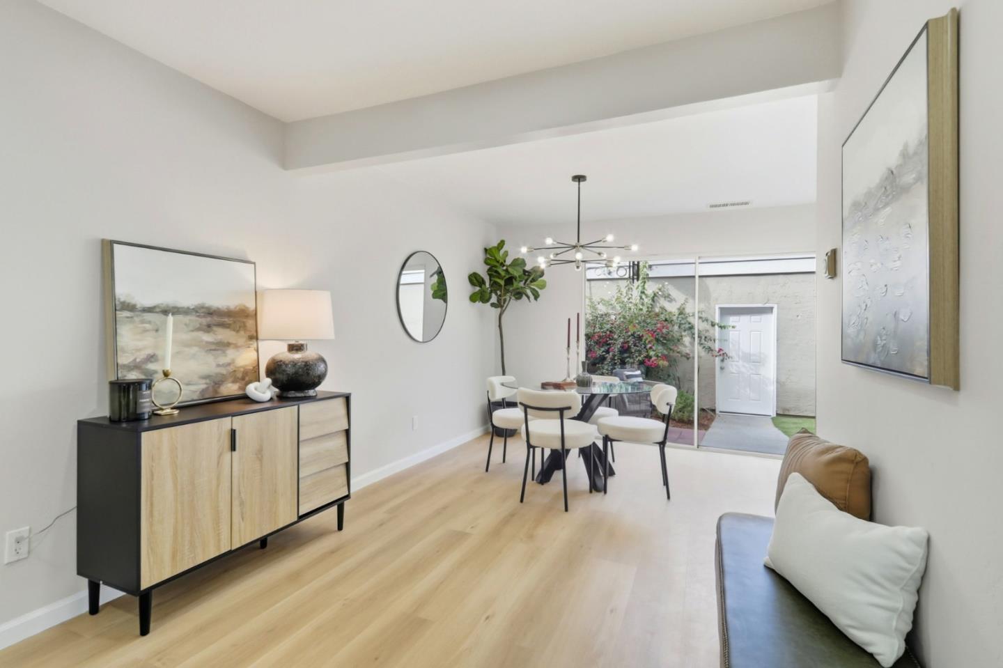 Detail Gallery Image 5 of 47 For 3070 Ironside Ct, San Jose,  CA 95132 - 4 Beds | 2/1 Baths