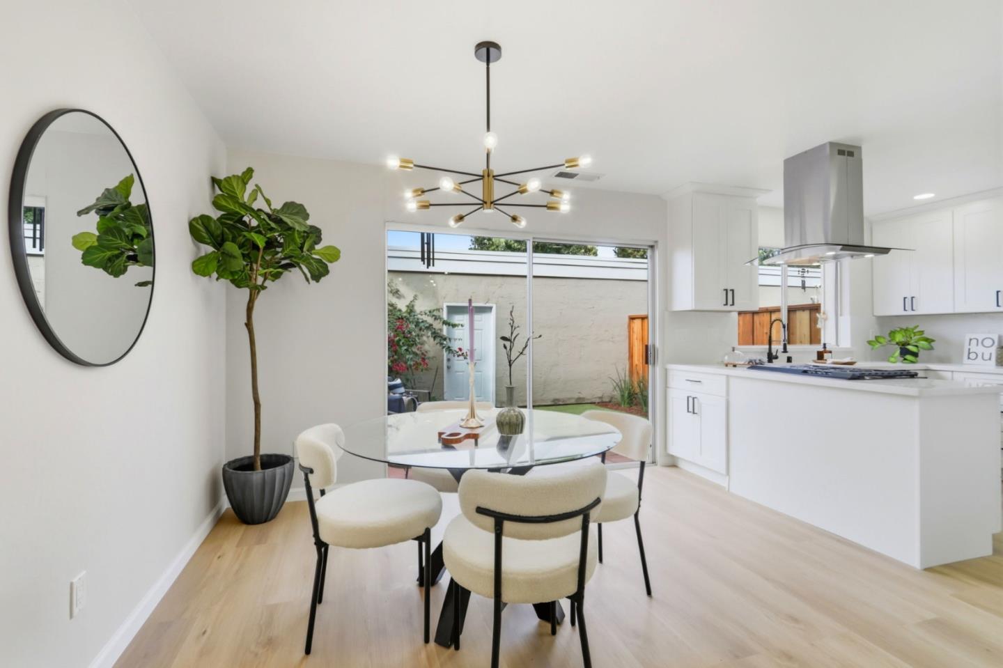 Detail Gallery Image 6 of 47 For 3070 Ironside Ct, San Jose,  CA 95132 - 4 Beds | 2/1 Baths