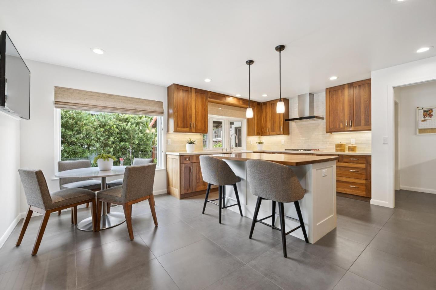 Detail Gallery Image 27 of 87 For 1238 Wooded Hills Dr, San Jose,  CA 95120 - 4 Beds | 2/1 Baths