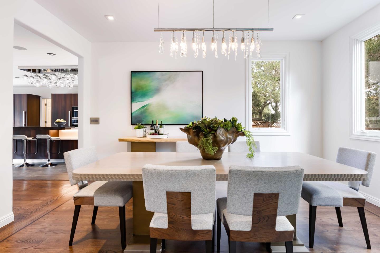 Detail Gallery Image 12 of 37 For 720 Vista Dr, Redwood City,  CA 94062 - 5 Beds | 4/1 Baths