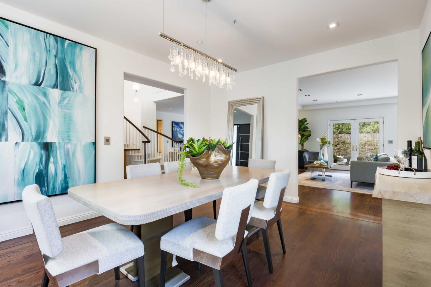 Detail Gallery Image 13 of 37 For 720 Vista Dr, Redwood City,  CA 94062 - 5 Beds | 4/1 Baths