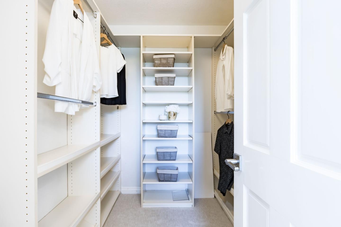 Detail Gallery Image 26 of 37 For 720 Vista Dr, Redwood City,  CA 94062 - 5 Beds | 4/1 Baths