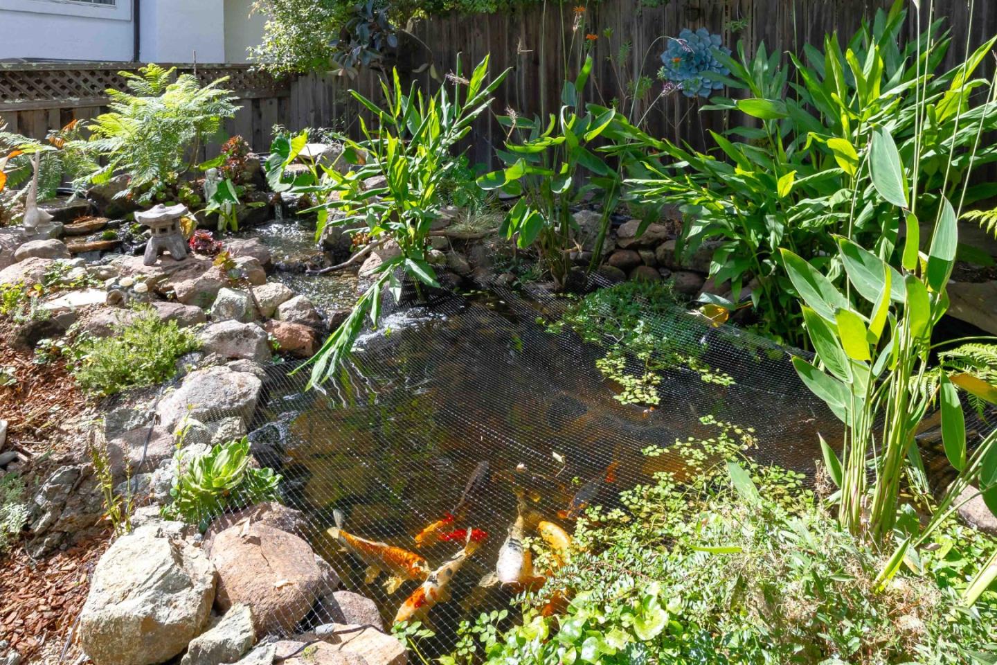 Detail Gallery Image 36 of 37 For 720 Vista Dr, Redwood City,  CA 94062 - 5 Beds | 4/1 Baths