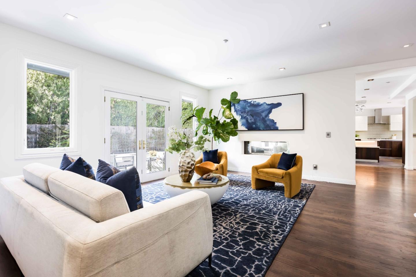 Detail Gallery Image 5 of 37 For 720 Vista Dr, Redwood City,  CA 94062 - 5 Beds | 4/1 Baths