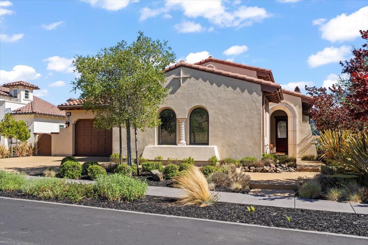 Detail Gallery Image 12 of 96 For 21 Bigleaf Rd, Orinda,  CA 94563 - 4 Beds | 4/1 Baths