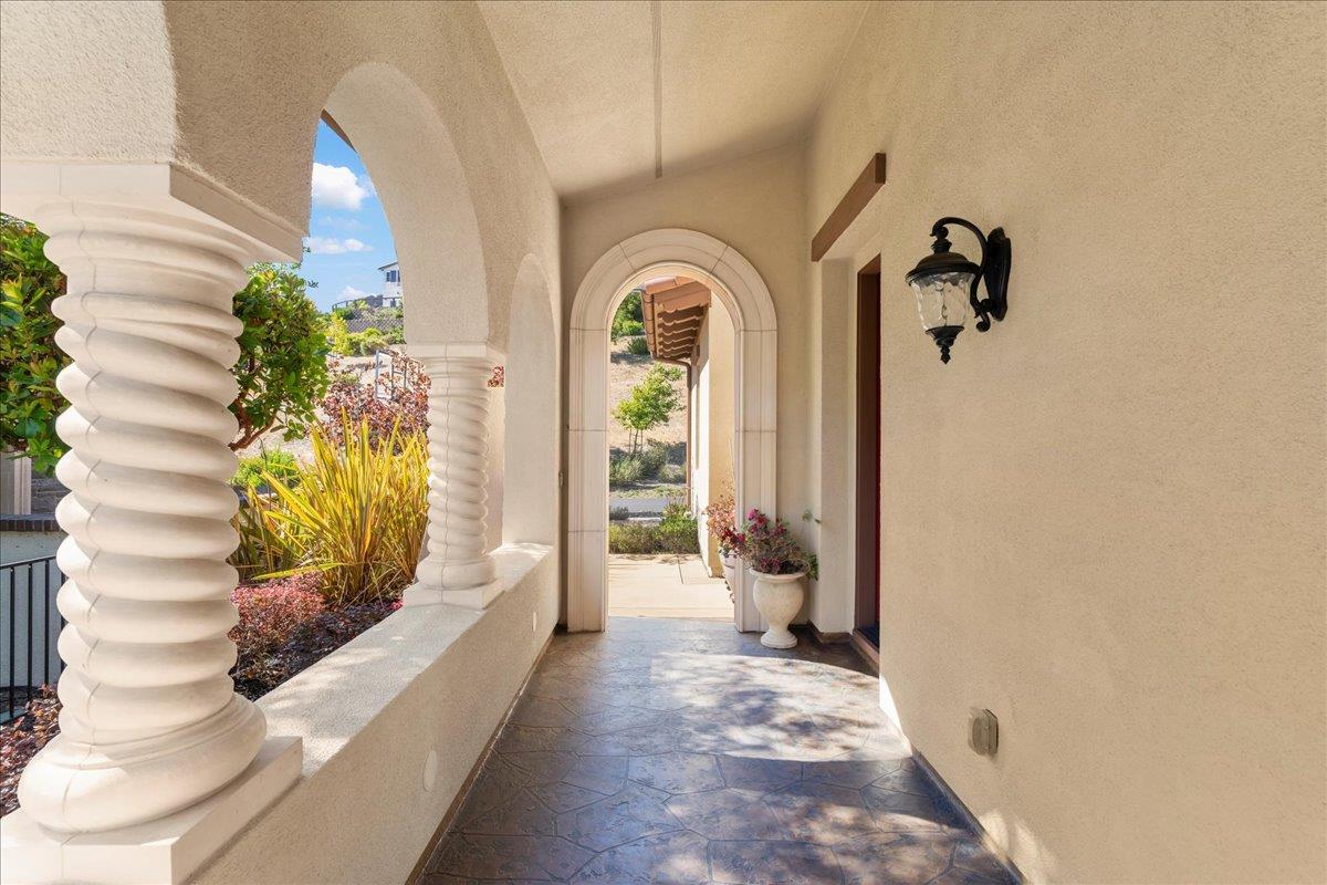 Detail Gallery Image 18 of 96 For 21 Bigleaf Rd, Orinda,  CA 94563 - 4 Beds | 4/1 Baths