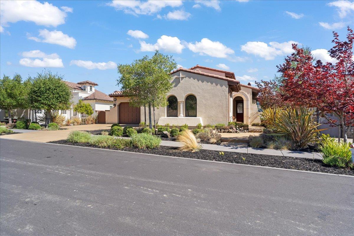 Detail Gallery Image 3 of 96 For 21 Bigleaf Rd, Orinda,  CA 94563 - 4 Beds | 4/1 Baths