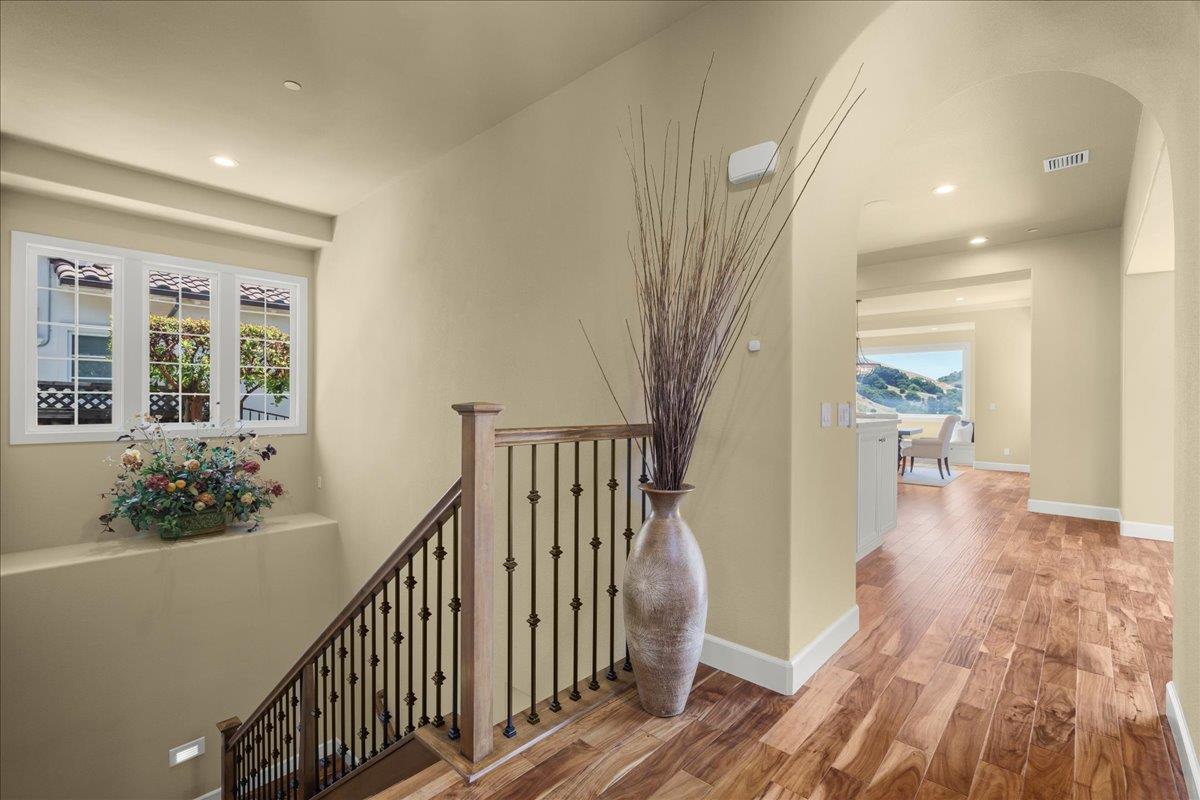 Detail Gallery Image 47 of 96 For 21 Bigleaf Rd, Orinda,  CA 94563 - 4 Beds | 4/1 Baths