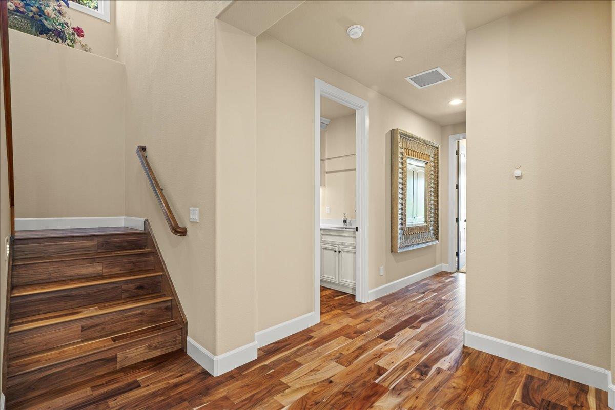 Detail Gallery Image 48 of 96 For 21 Bigleaf Rd, Orinda,  CA 94563 - 4 Beds | 4/1 Baths