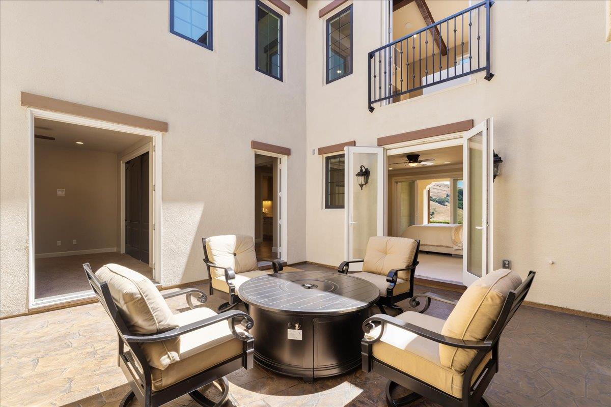 Detail Gallery Image 78 of 96 For 21 Bigleaf Rd, Orinda,  CA 94563 - 4 Beds | 4/1 Baths