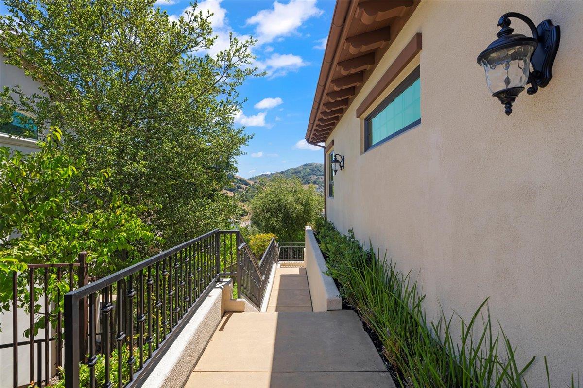 Detail Gallery Image 94 of 96 For 21 Bigleaf Rd, Orinda,  CA 94563 - 4 Beds | 4/1 Baths