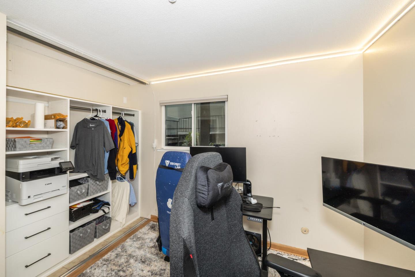 Detail Gallery Image 16 of 24 For 4008 Farm Hill Blvd #102,  Redwood City,  CA 94061 - 2 Beds | 1 Baths