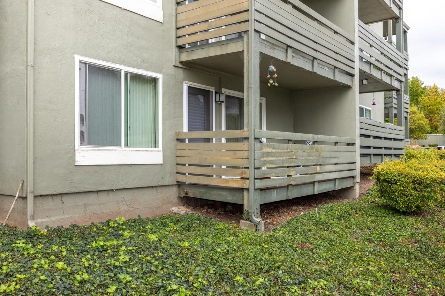 Detail Gallery Image 18 of 24 For 4008 Farm Hill Blvd #102,  Redwood City,  CA 94061 - 2 Beds | 1 Baths