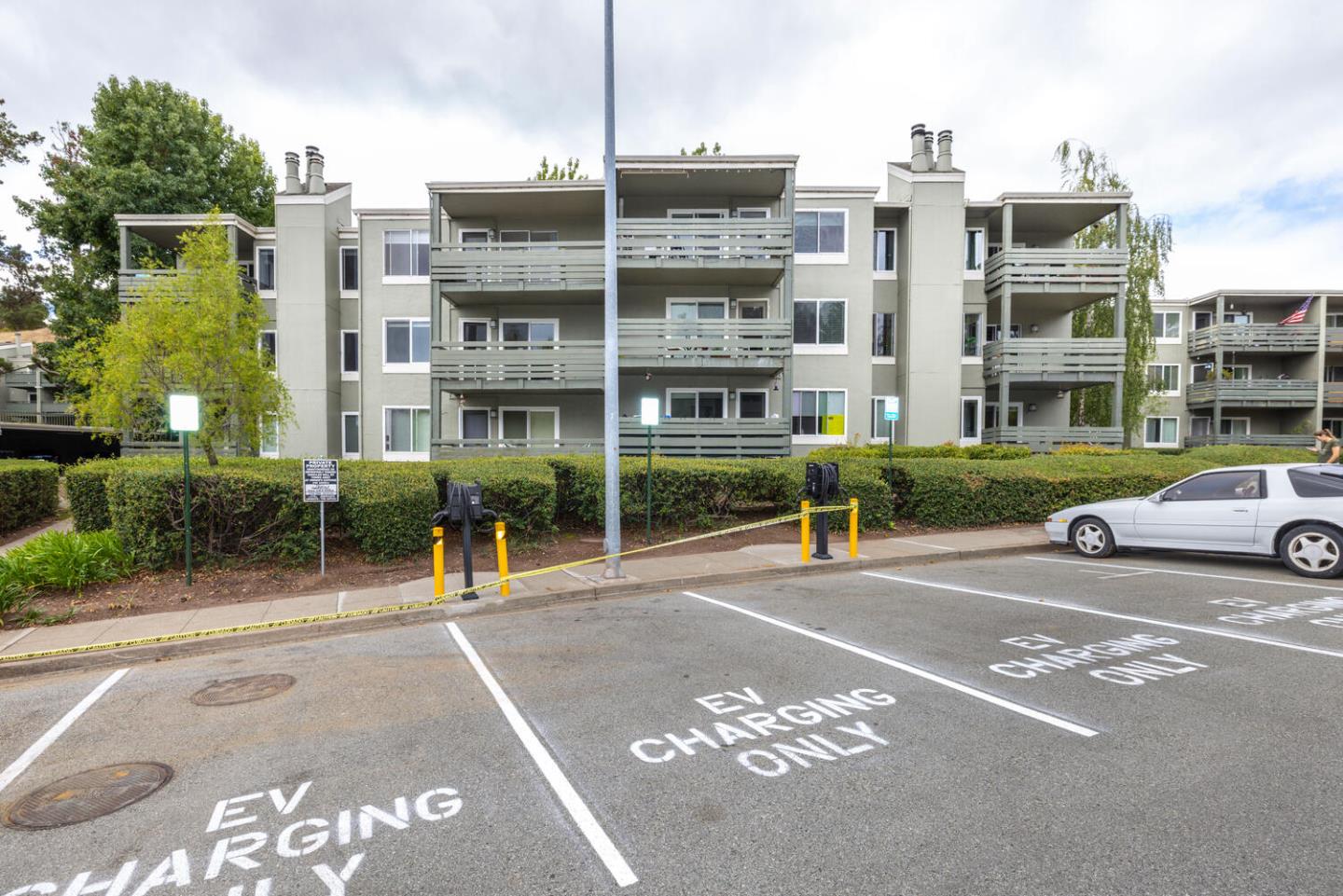 Detail Gallery Image 24 of 24 For 4008 Farm Hill Blvd #102,  Redwood City,  CA 94061 - 2 Beds | 1 Baths