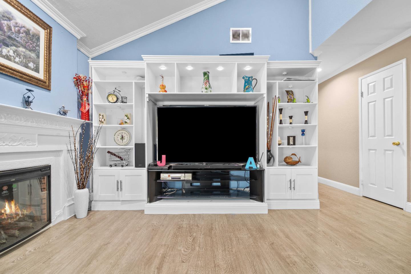 Detail Gallery Image 12 of 19 For 224 Cheris Dr, San Jose,  CA 95123 - 4 Beds | 2 Baths