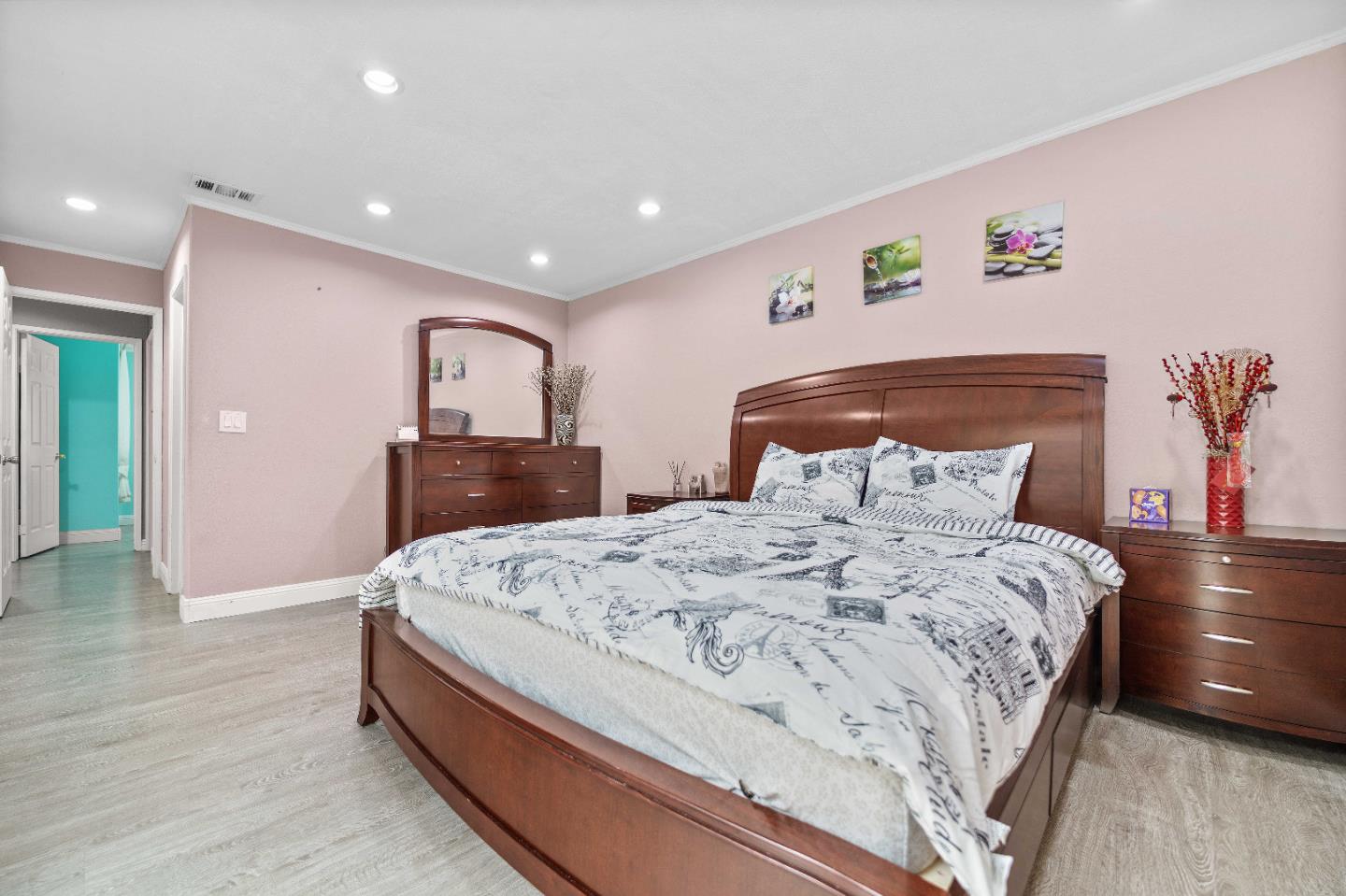 Detail Gallery Image 8 of 19 For 224 Cheris Dr, San Jose,  CA 95123 - 4 Beds | 2 Baths