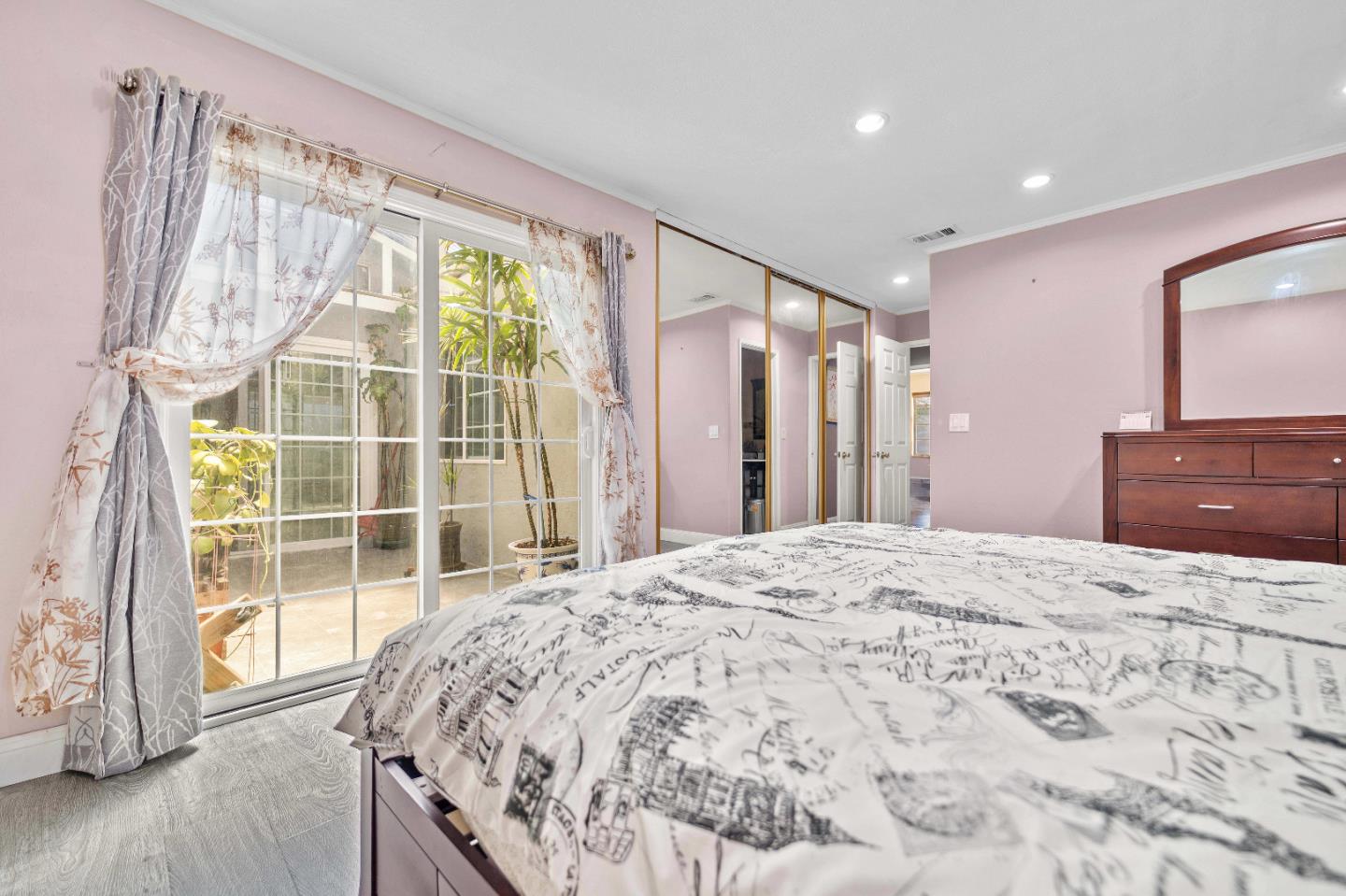 Detail Gallery Image 9 of 19 For 224 Cheris Dr, San Jose,  CA 95123 - 4 Beds | 2 Baths