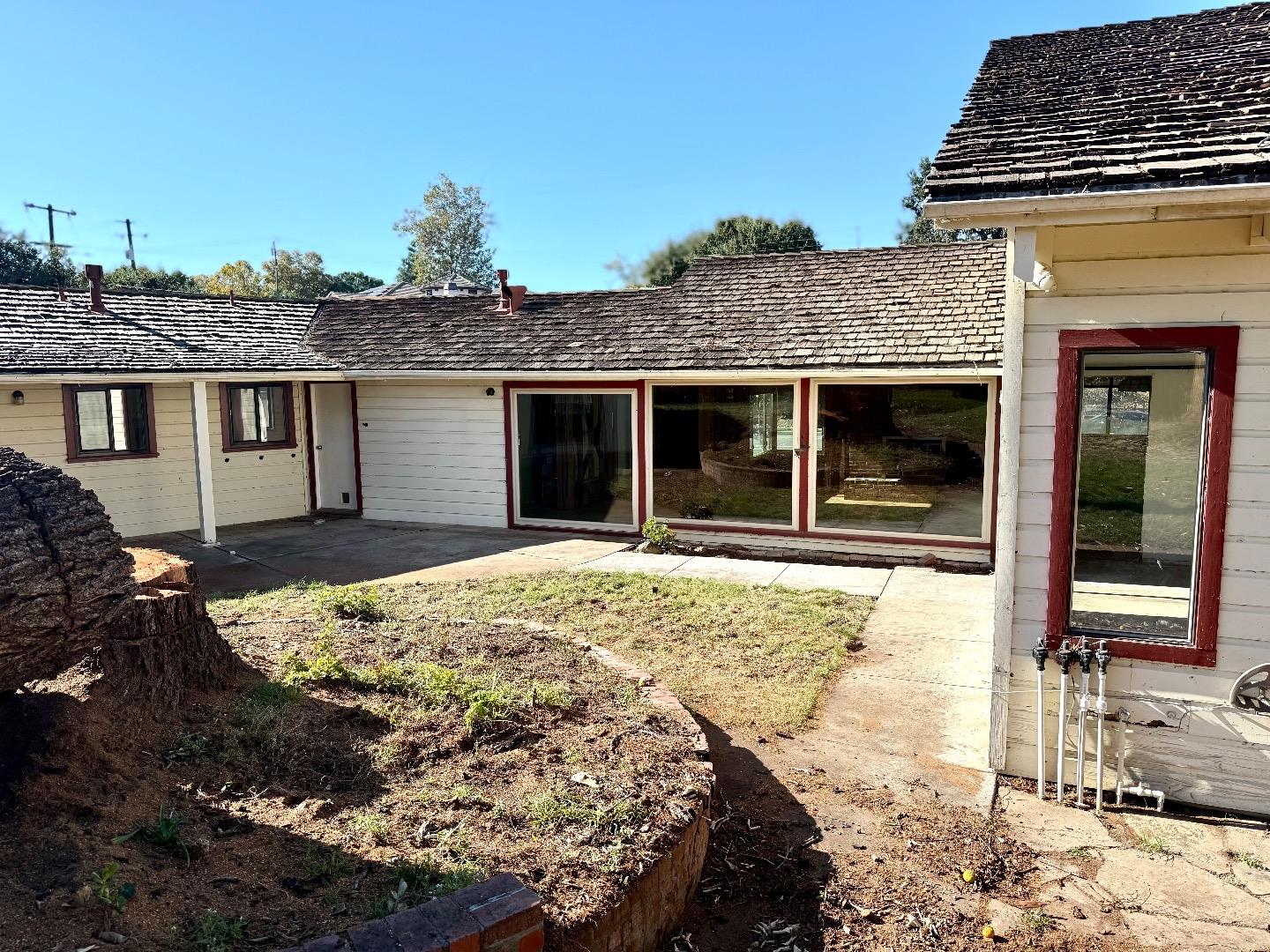 Detail Gallery Image 2 of 2 For 876 Dry Creek Rd, Campbell,  CA 95008 - 3 Beds | 2 Baths