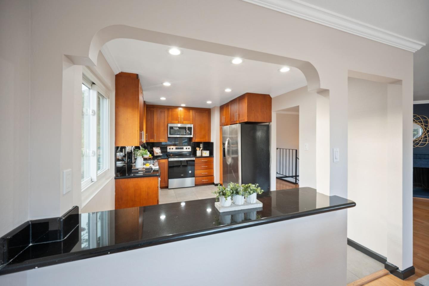 Detail Gallery Image 14 of 52 For 5 Bacon Ct, Daly City,  CA 94015 - 3 Beds | 3 Baths