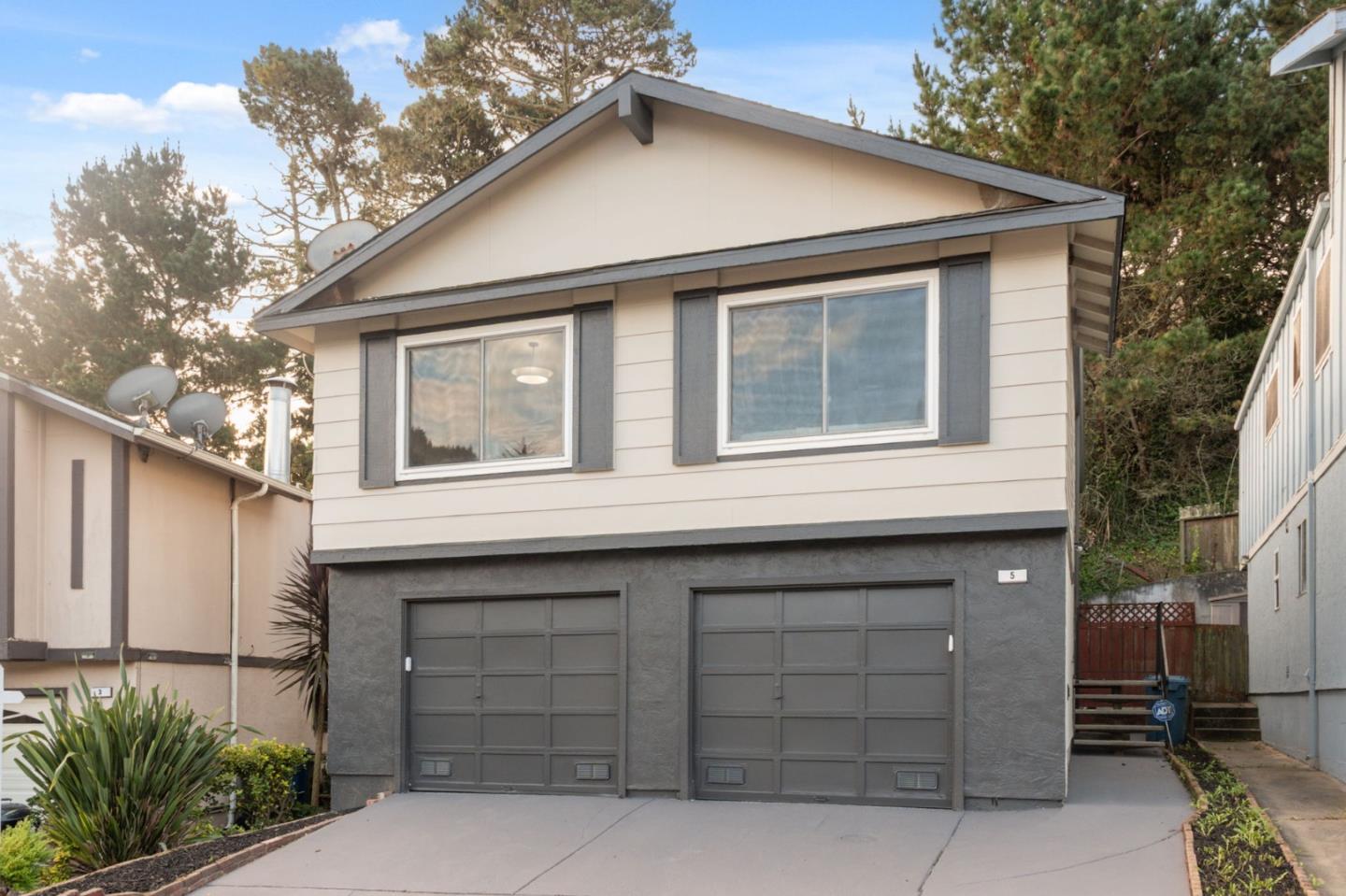 Detail Gallery Image 2 of 52 For 5 Bacon Ct, Daly City,  CA 94015 - 3 Beds | 3 Baths