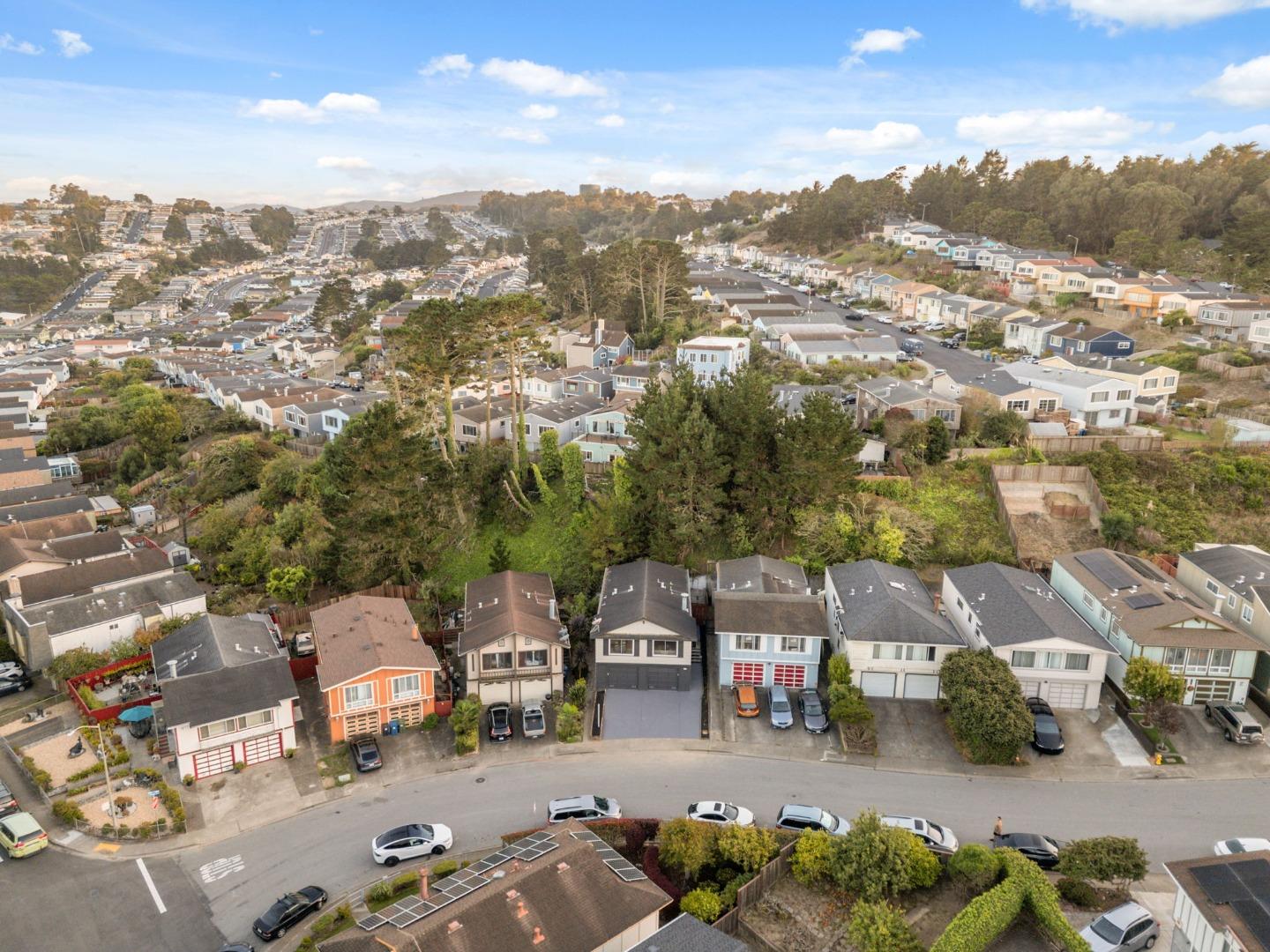 Detail Gallery Image 46 of 52 For 5 Bacon Ct, Daly City,  CA 94015 - 3 Beds | 3 Baths