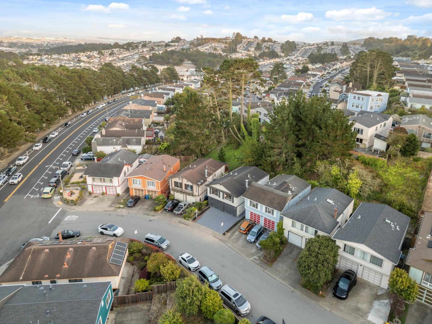 Detail Gallery Image 49 of 52 For 5 Bacon Ct, Daly City,  CA 94015 - 3 Beds | 3 Baths