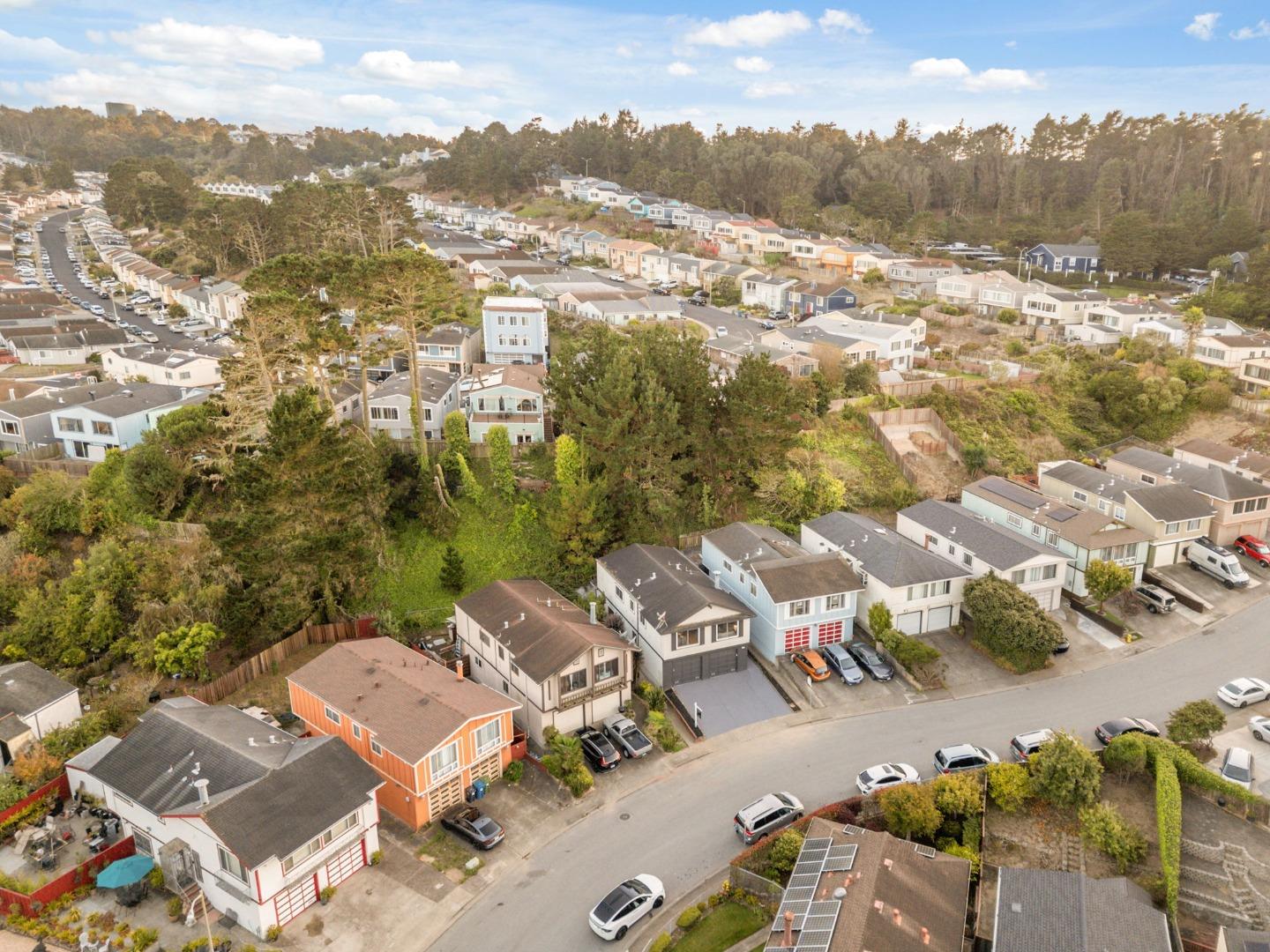 Detail Gallery Image 50 of 52 For 5 Bacon Ct, Daly City,  CA 94015 - 3 Beds | 3 Baths