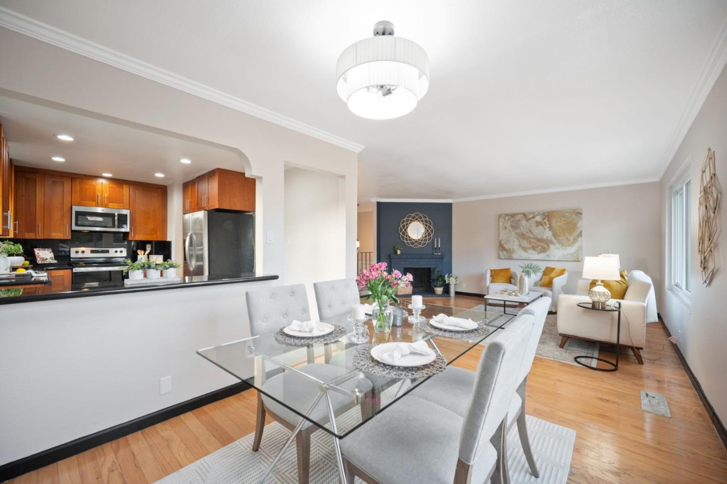 Detail Gallery Image 8 of 52 For 5 Bacon Ct, Daly City,  CA 94015 - 3 Beds | 3 Baths