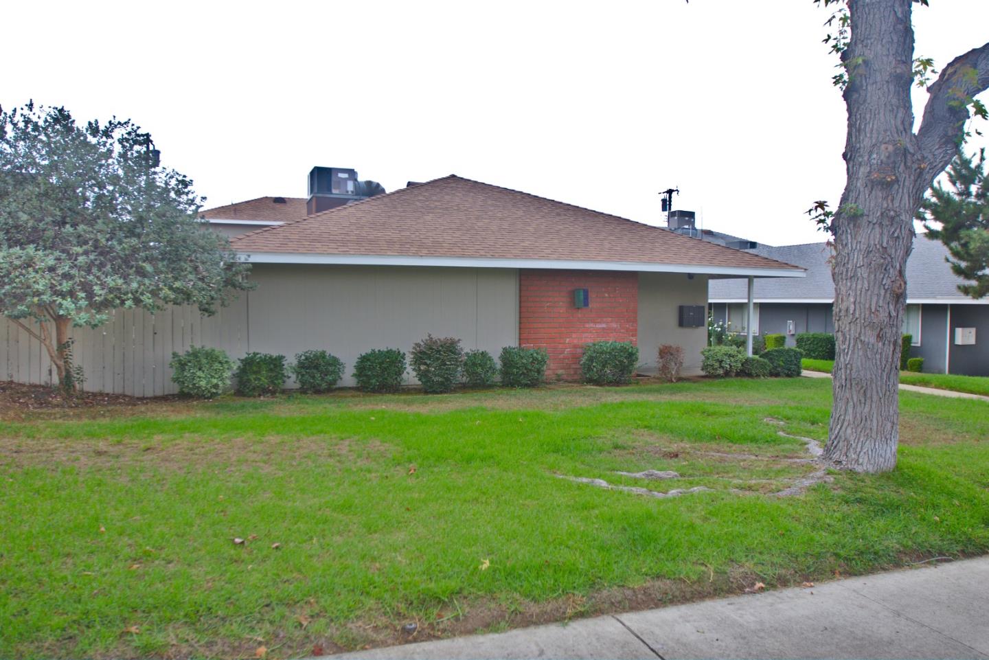 Detail Gallery Image 2 of 7 For 840 Bonita Ave, La Verne,  CA 91750 - – Beds | – Baths