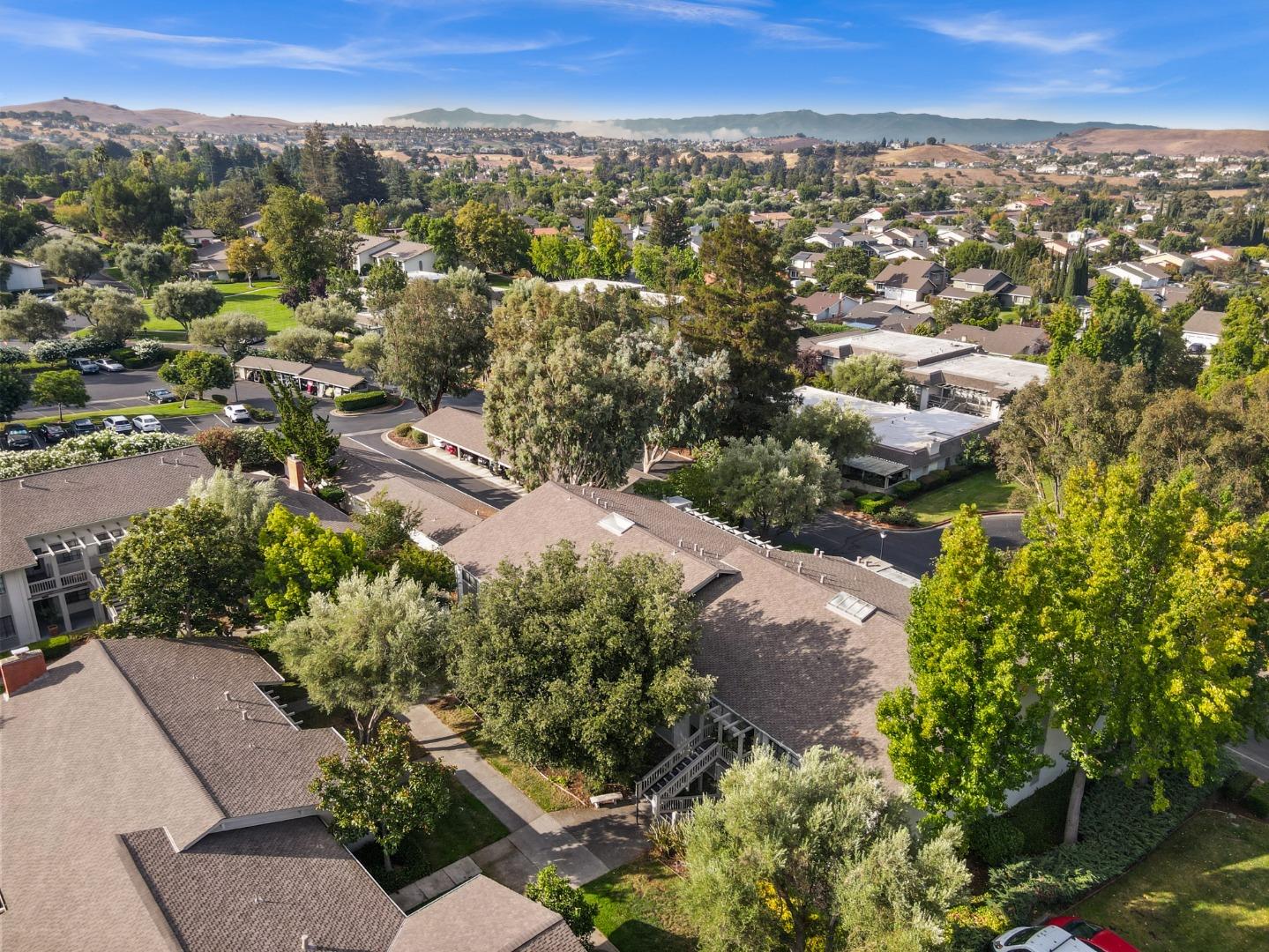 Detail Gallery Image 34 of 44 For 5437 Cribari Grn, San Jose,  CA 95135 - 2 Beds | 2 Baths