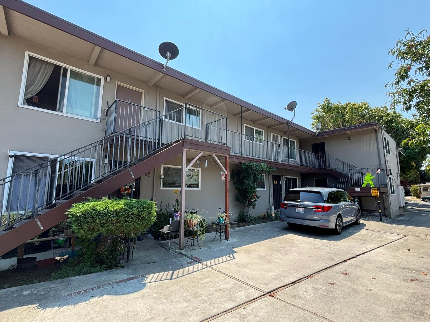 Detail Gallery Image 4 of 10 For 358 N 7th St, San Jose,  CA 95112 - – Beds | – Baths