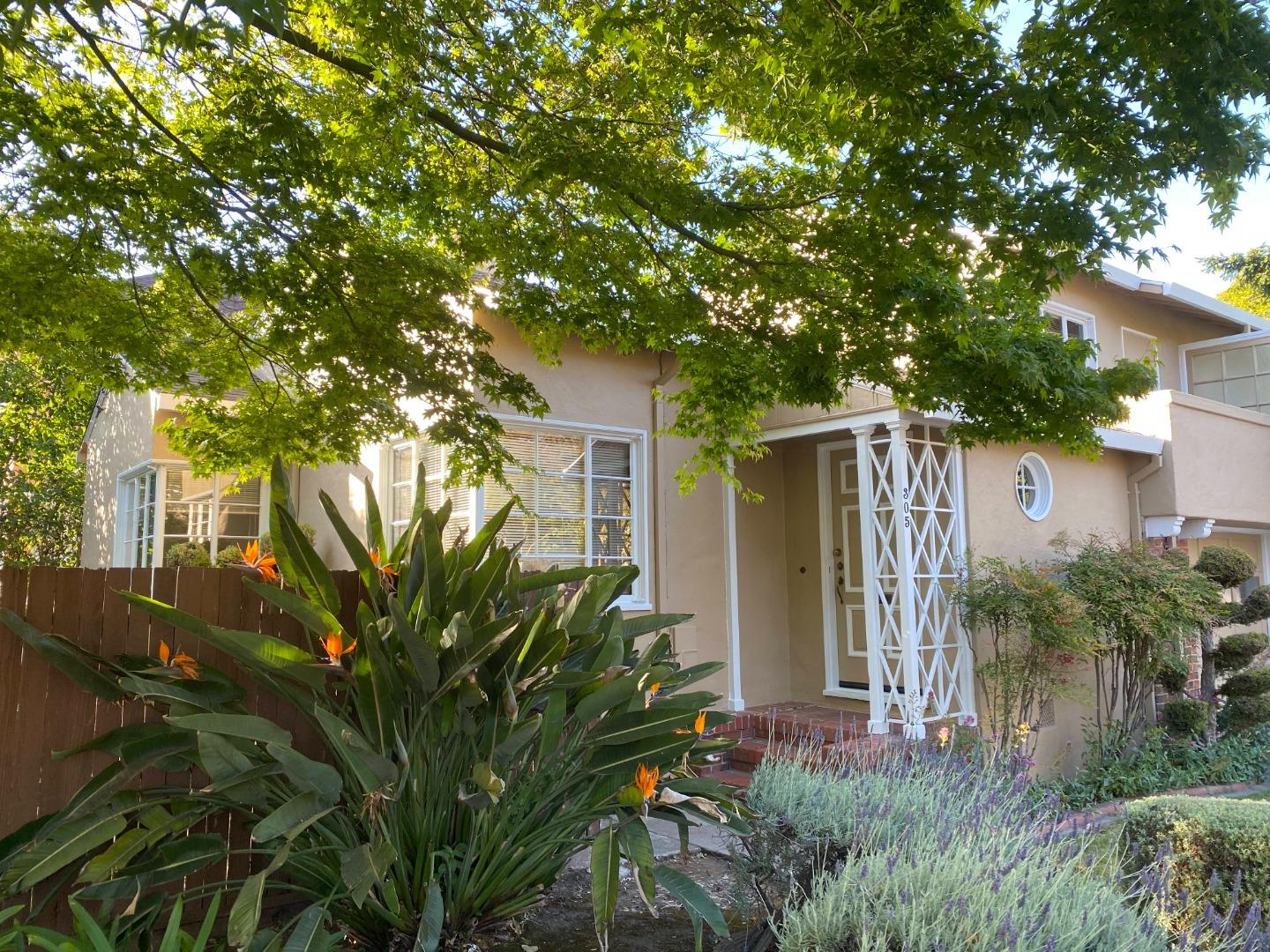 Detail Gallery Image 2 of 21 For 305 Catalpa St, San Mateo,  CA 94401 - – Beds | – Baths